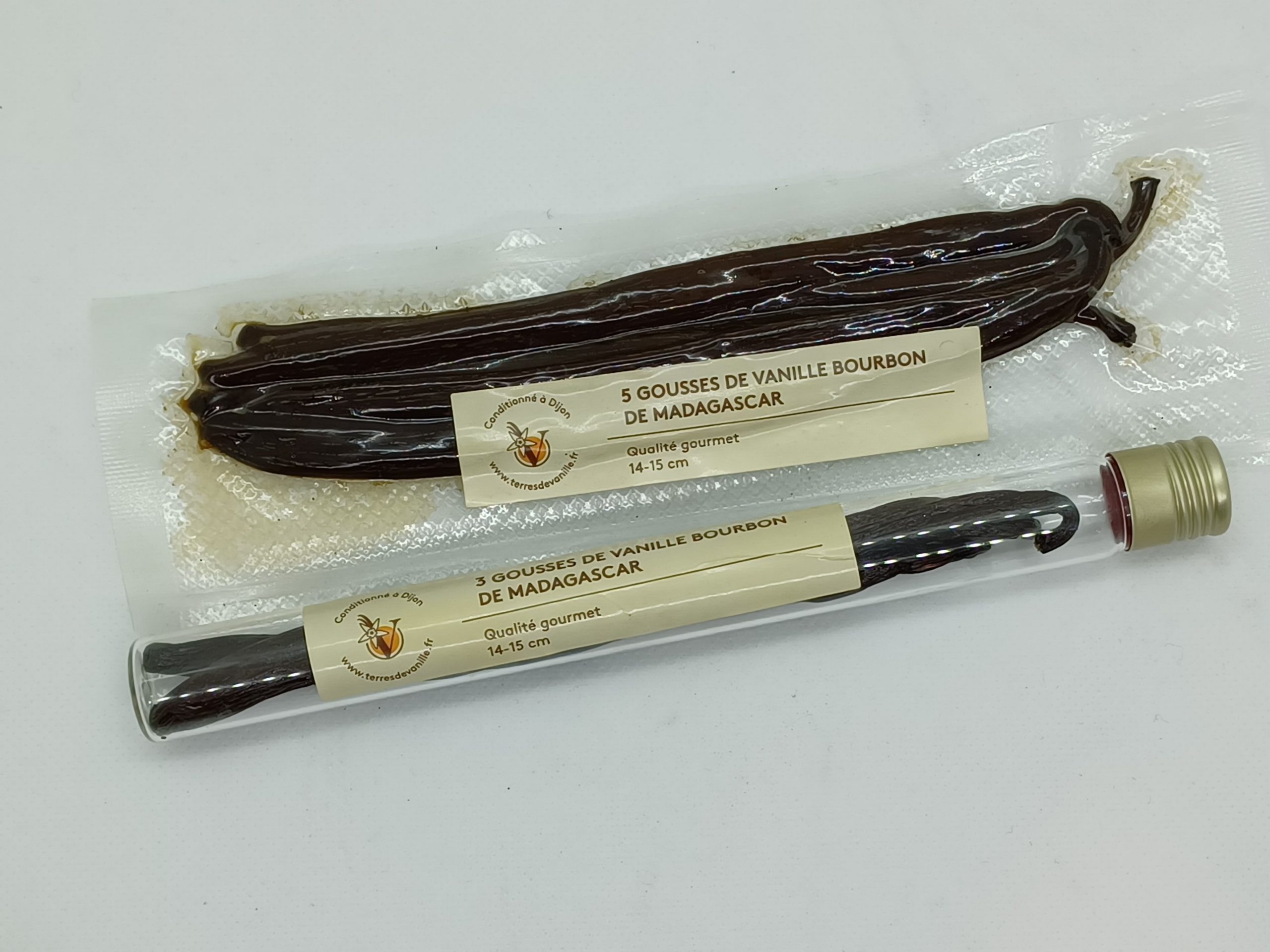 Gousses de Vanille Bourbon Noire de Madagascar 19 à 20 cm